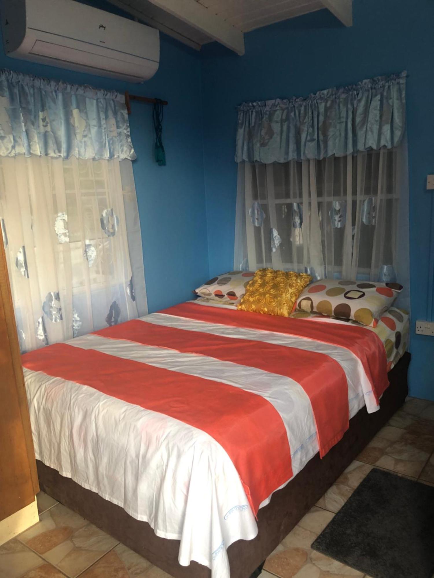 Dreas Cozy Combo Special Hotel St. George's Exterior photo
